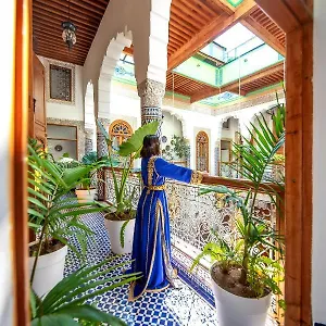 4* رياد Nass Zmane