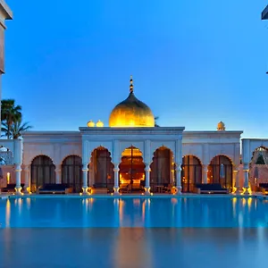 زيارة الفندق