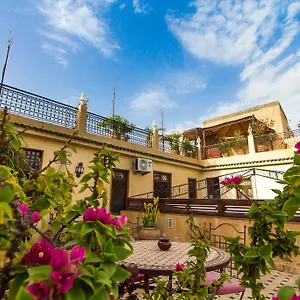 Riad 53 - Luxury Oasis