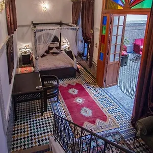 Riad Naila &